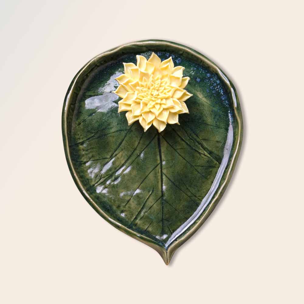 Dahlia Leaf Plate