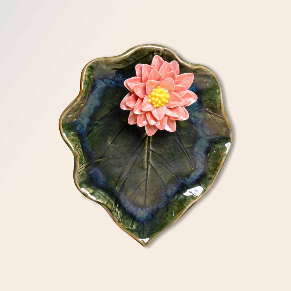 Poinsettia Leaf Plate