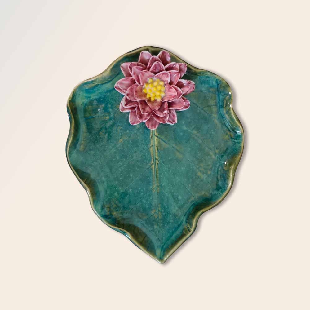 Poinsettia Leaf Plate