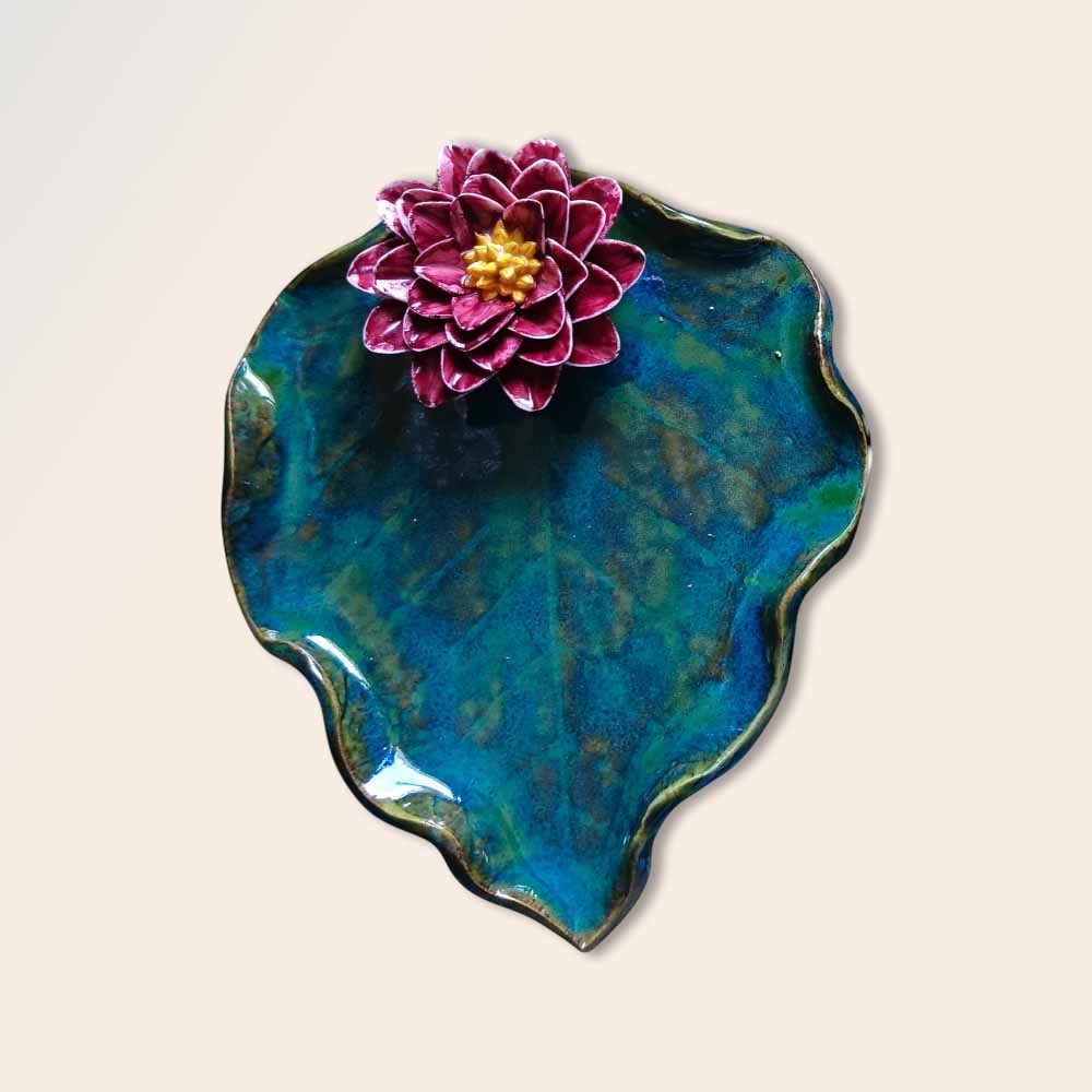 Poinsettia Leaf Plate
