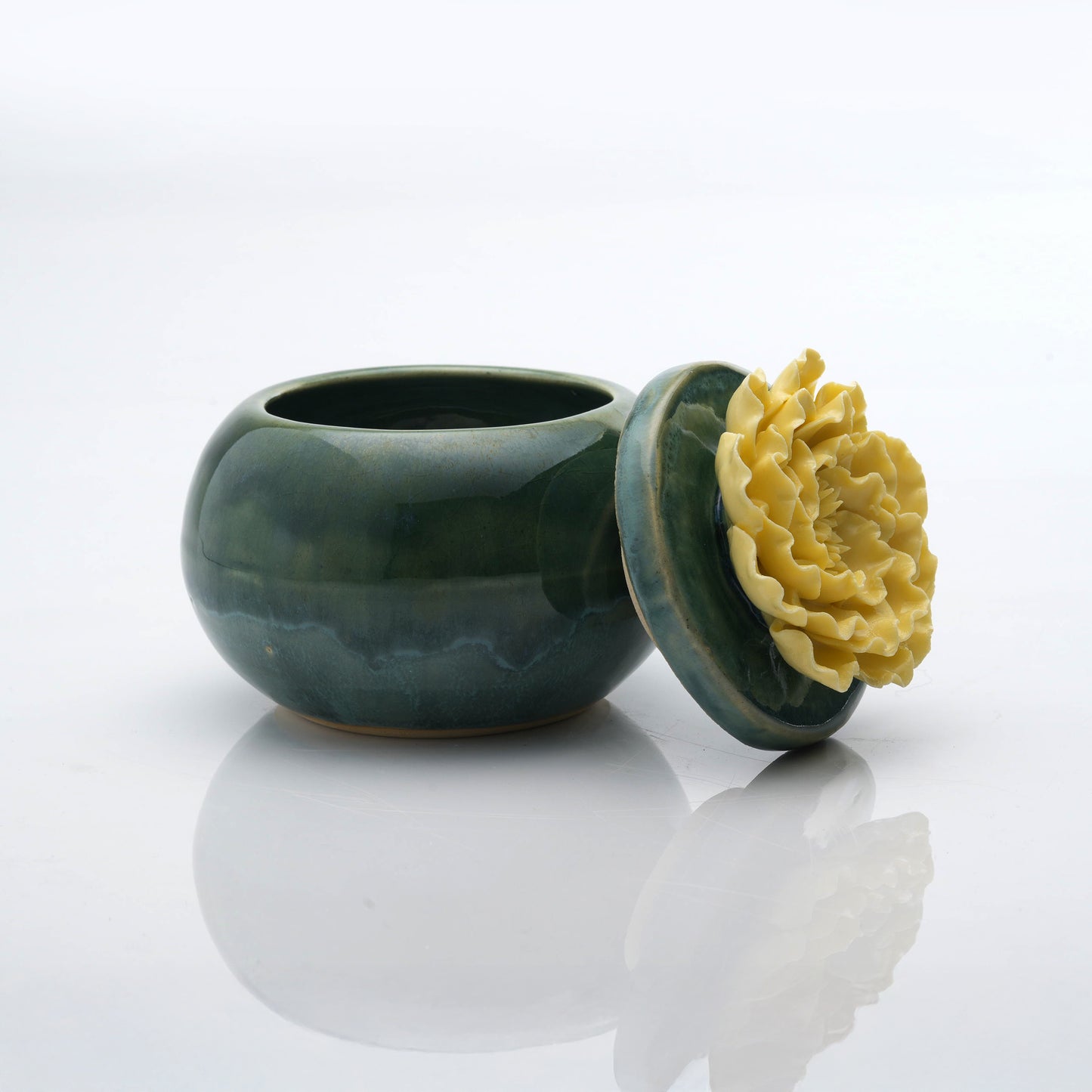 Peony Flower Round Candle Jar