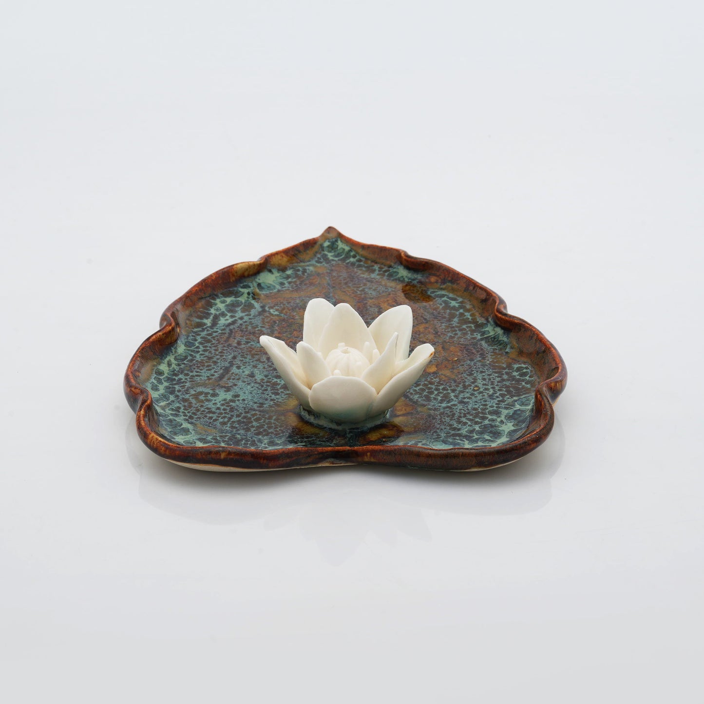 Paan Patta with Jasmine Leaf Plate