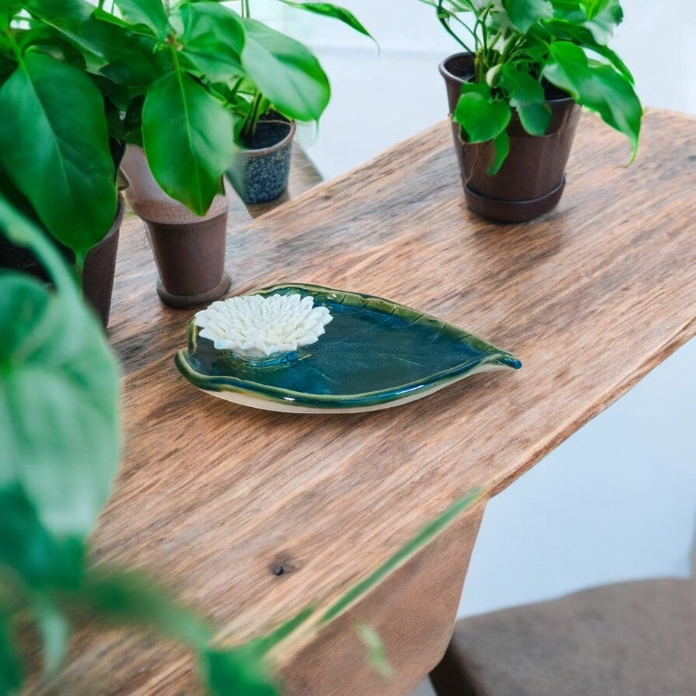 Dahlia Leaf Plate