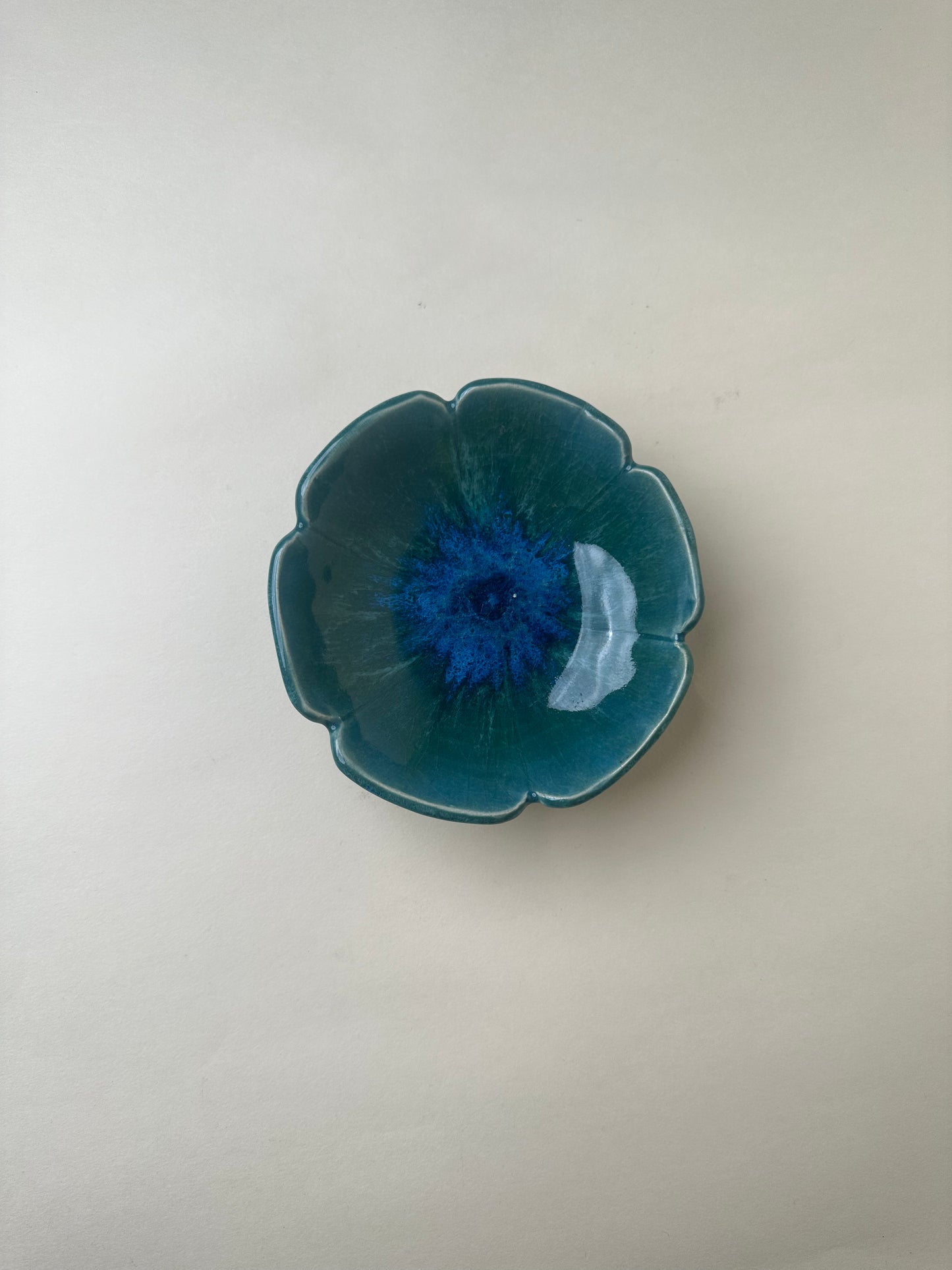 CRYSTAL AND OIL HOLDERS