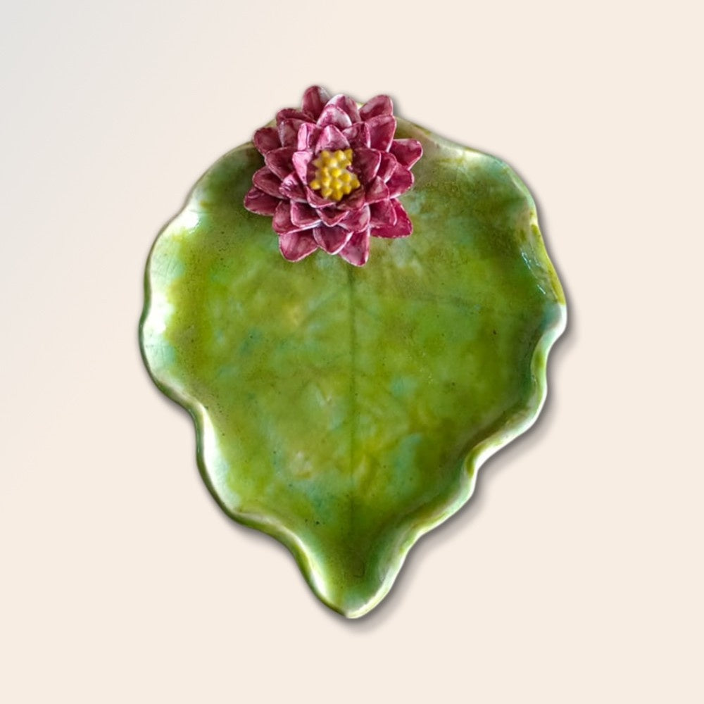 Poinsettia Leaf Plate