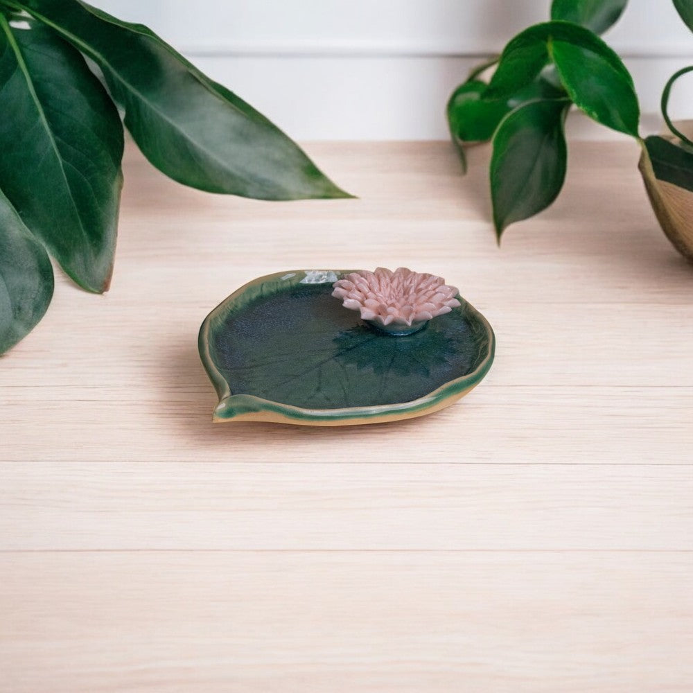 Dahlia Leaf Plate