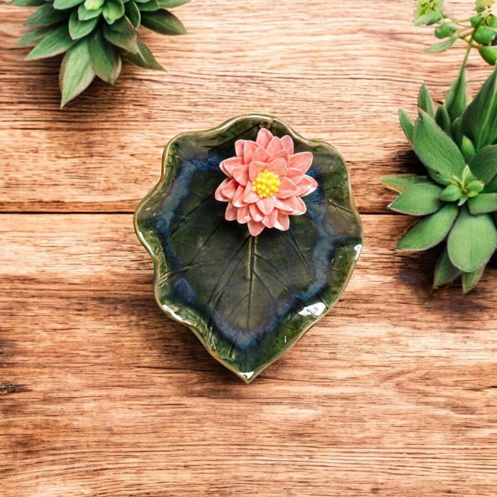 Poinsettia Leaf Plate