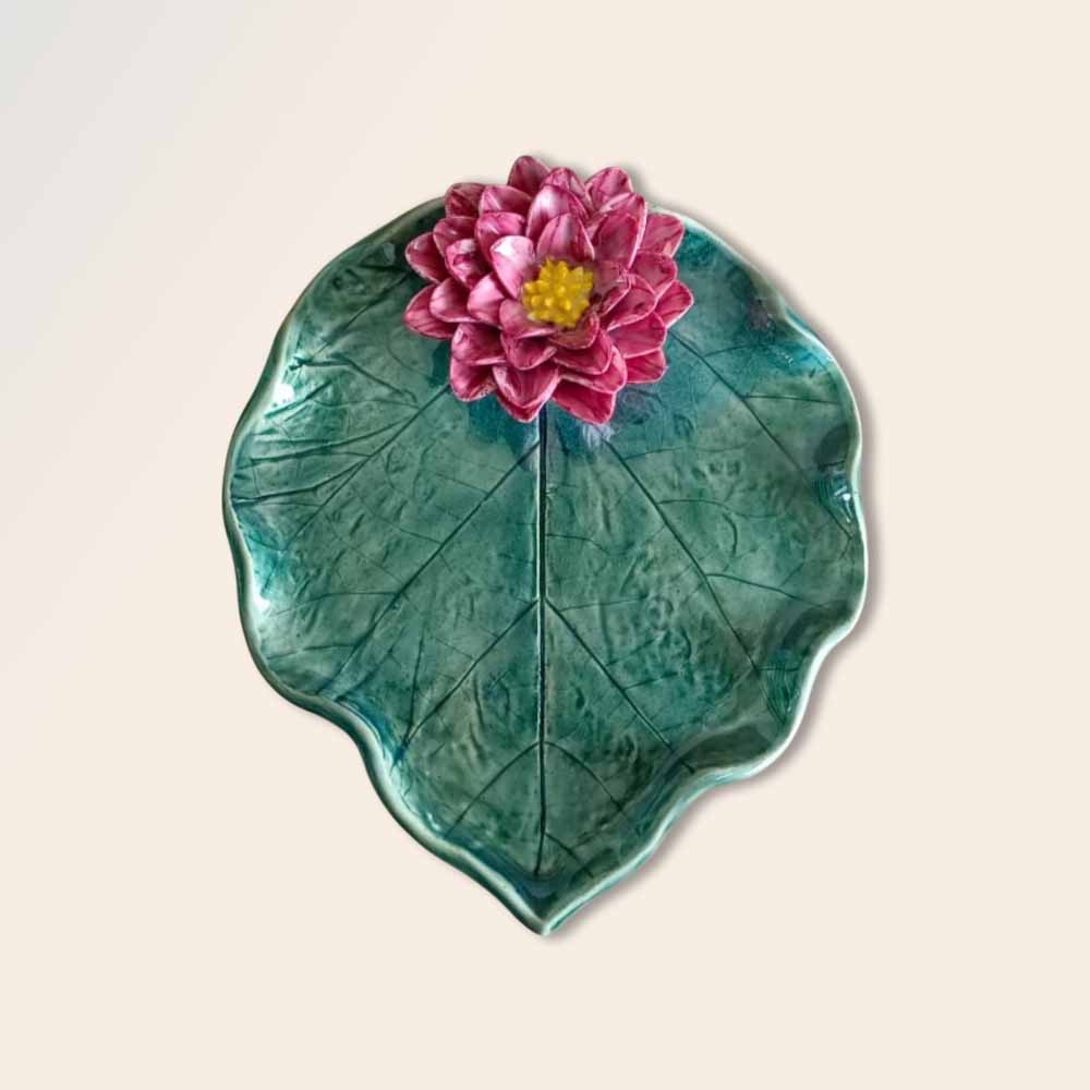 Poinsettia Leaf Plate