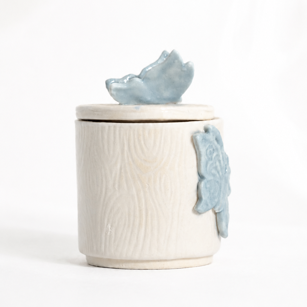 Winged Story Tableware