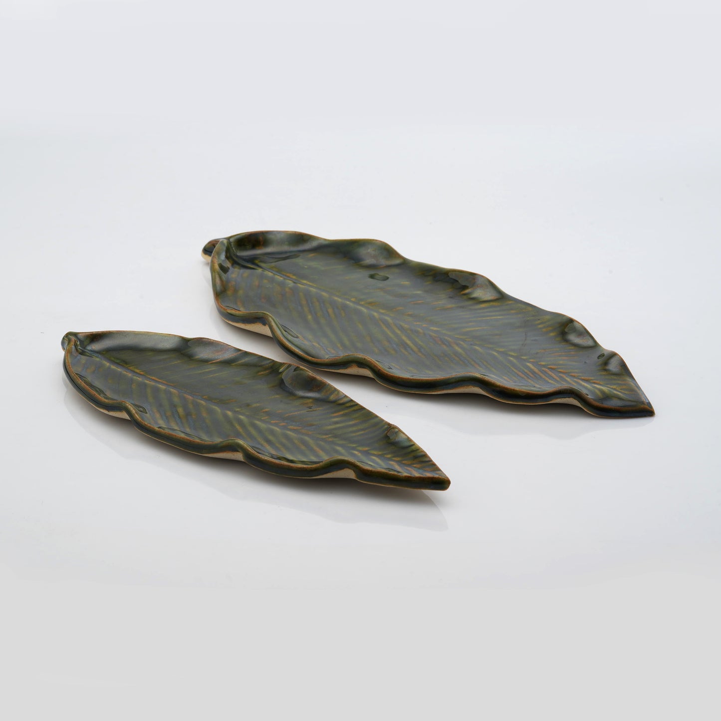 Leaf-Shaped Crystal & Oil Holder