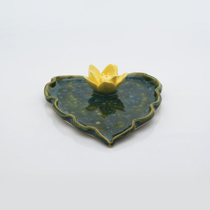 Paan Patta with Jasmine Leaf Plate
