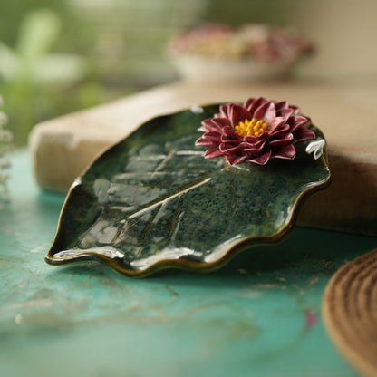 Poinsettia Leaf Plate