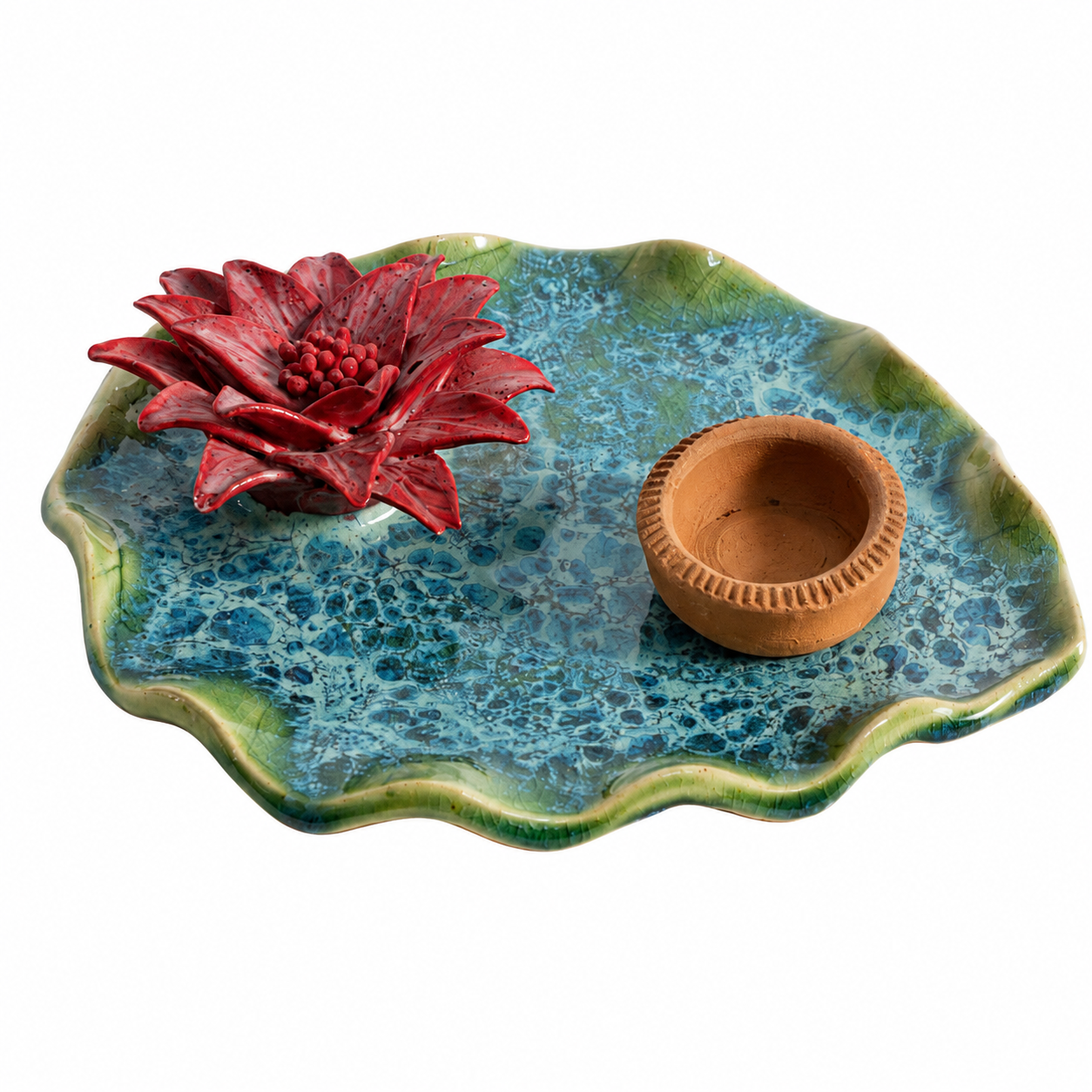 Crimson Petal Leaf Plate Gift Hamper