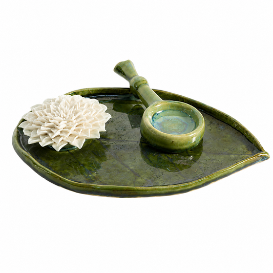 Sculpted Bloom Leaf Plate Gift Hamper