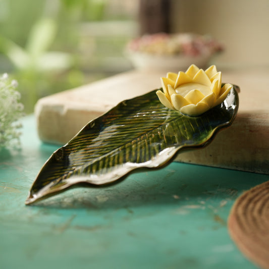 Long Leaf Tea Light Candle Holder