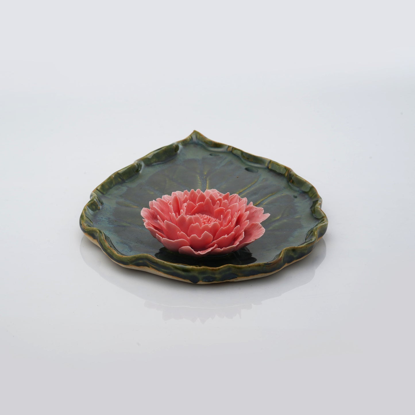 Peony Leaf Plate