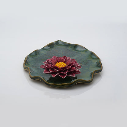Poinsettia Leaf Plate