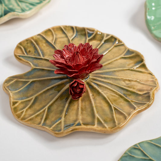 Tranquil Bloom Wall Flower Plate