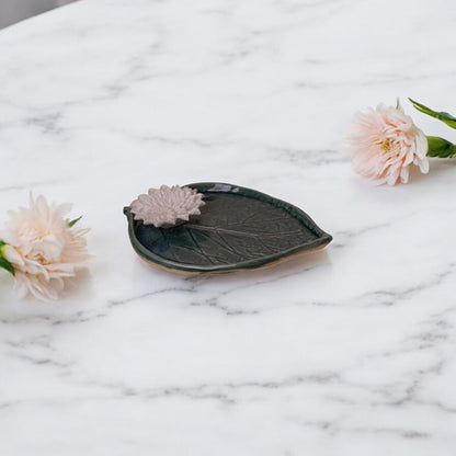 Dahlia Leaf Plate