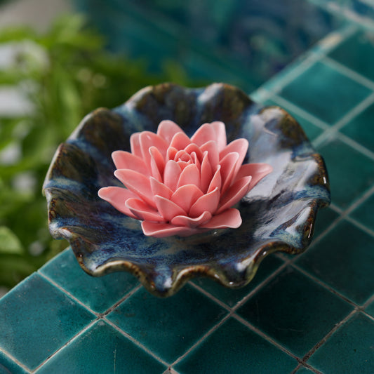 Frill Bowl Incense Holder