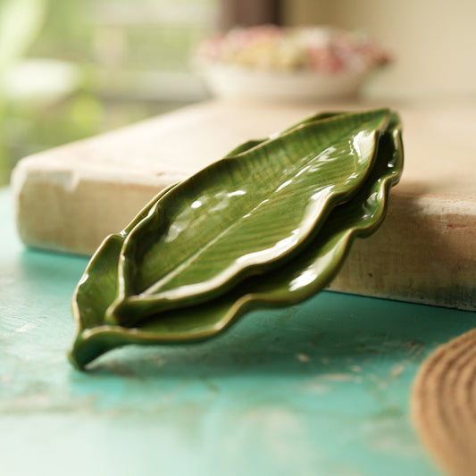 Leaf-Shaped Crystal & Oil Holder