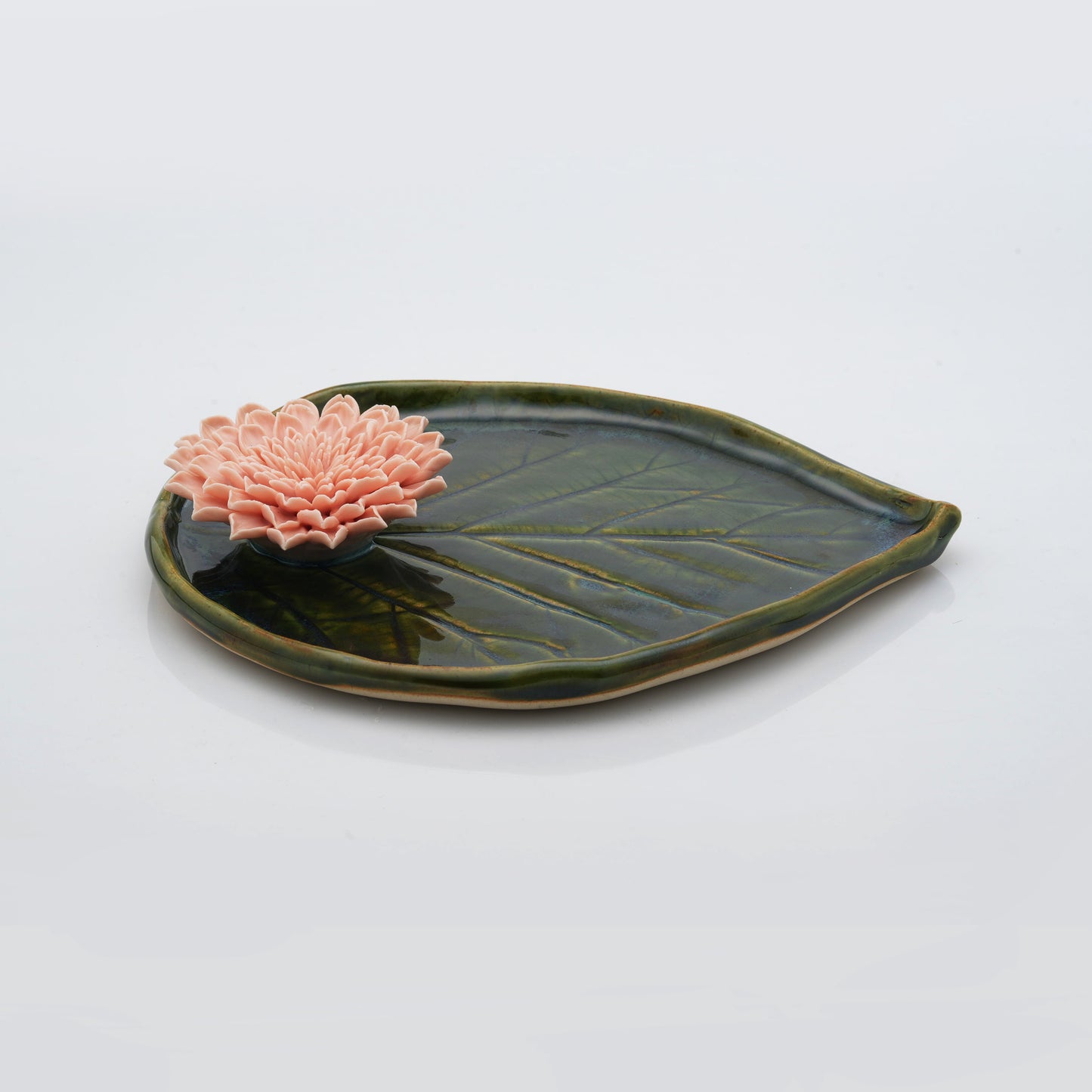 Dahlia Leaf Plate