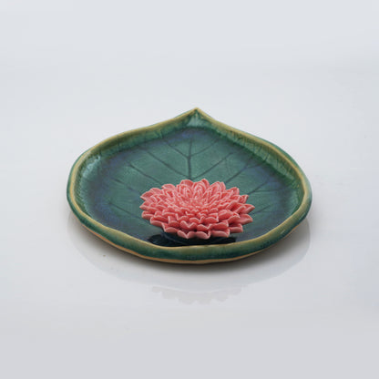 Dahlia Leaf Plate