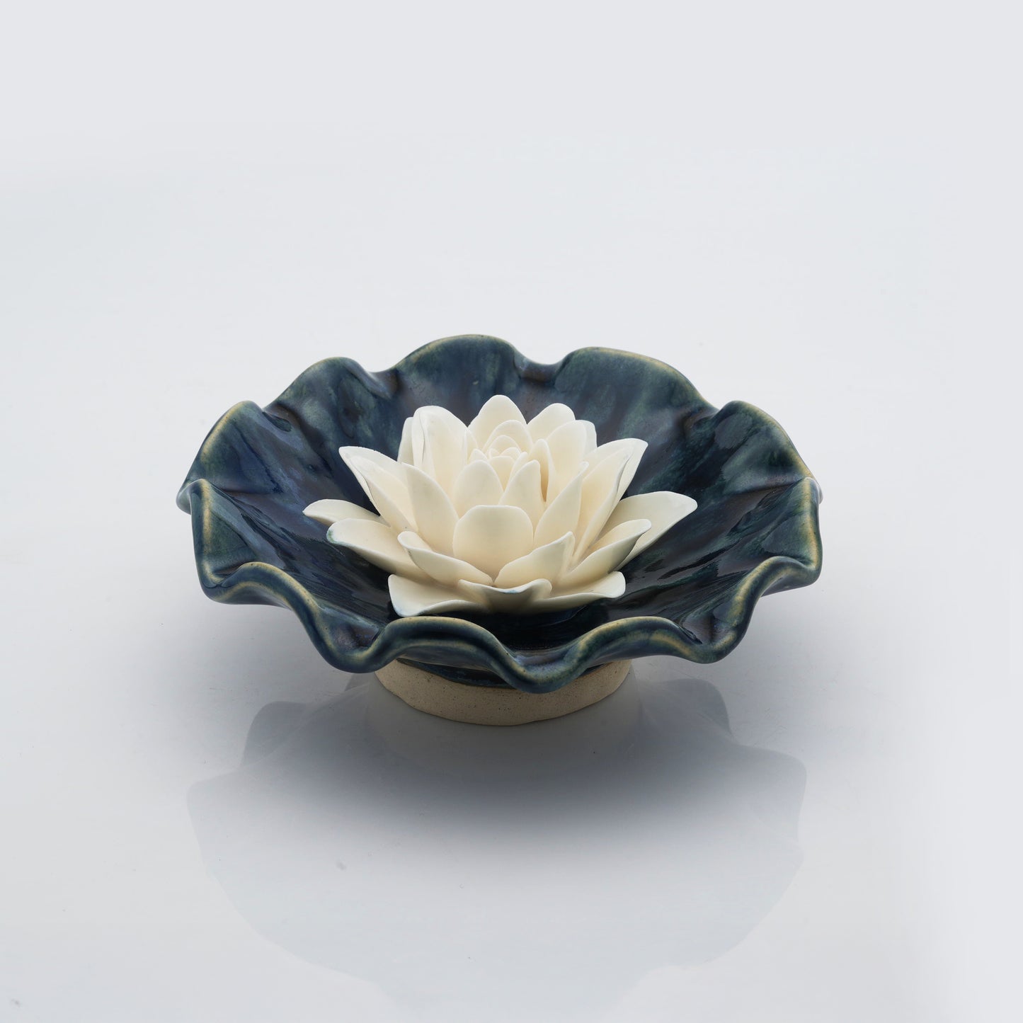 Frill Bowl Incense Holder