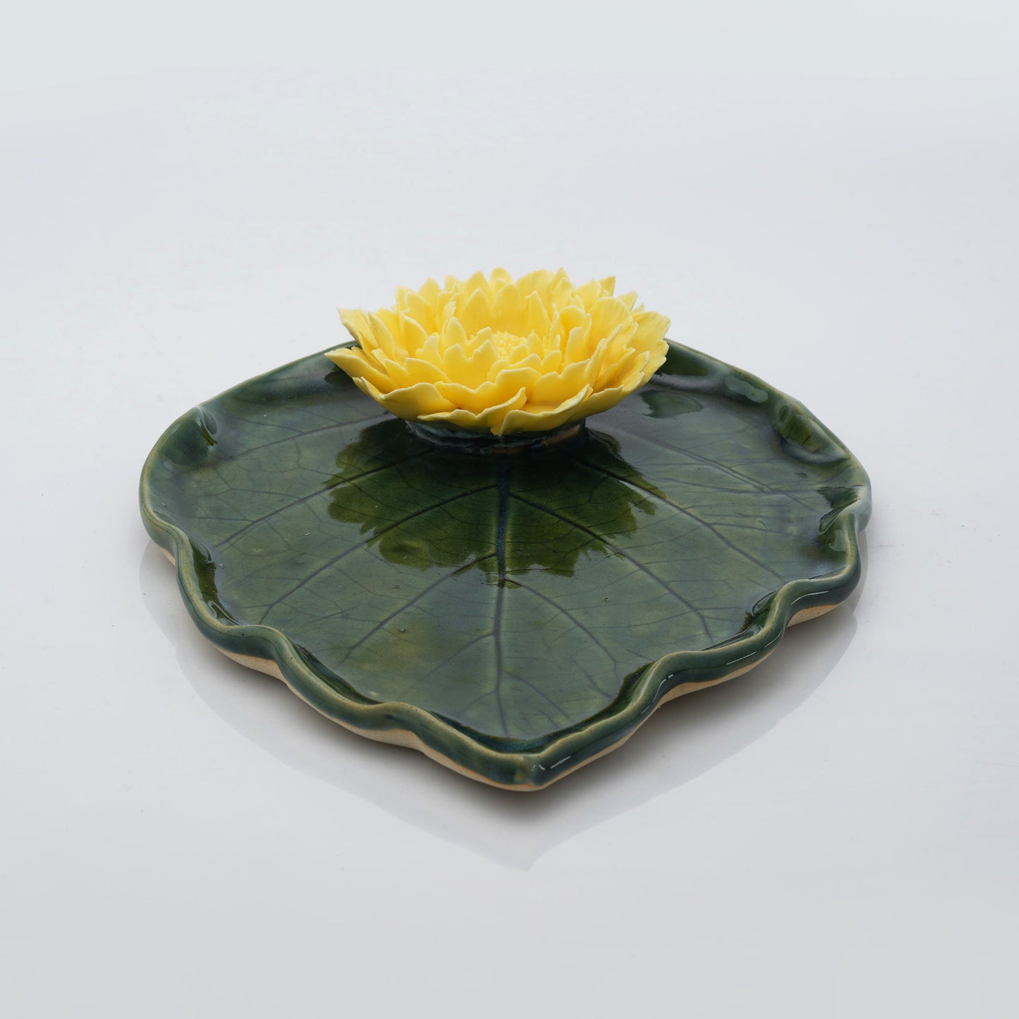 Peony Leaf Plate