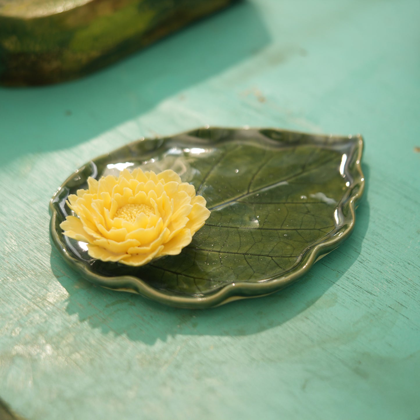 Peony Leaf Plate